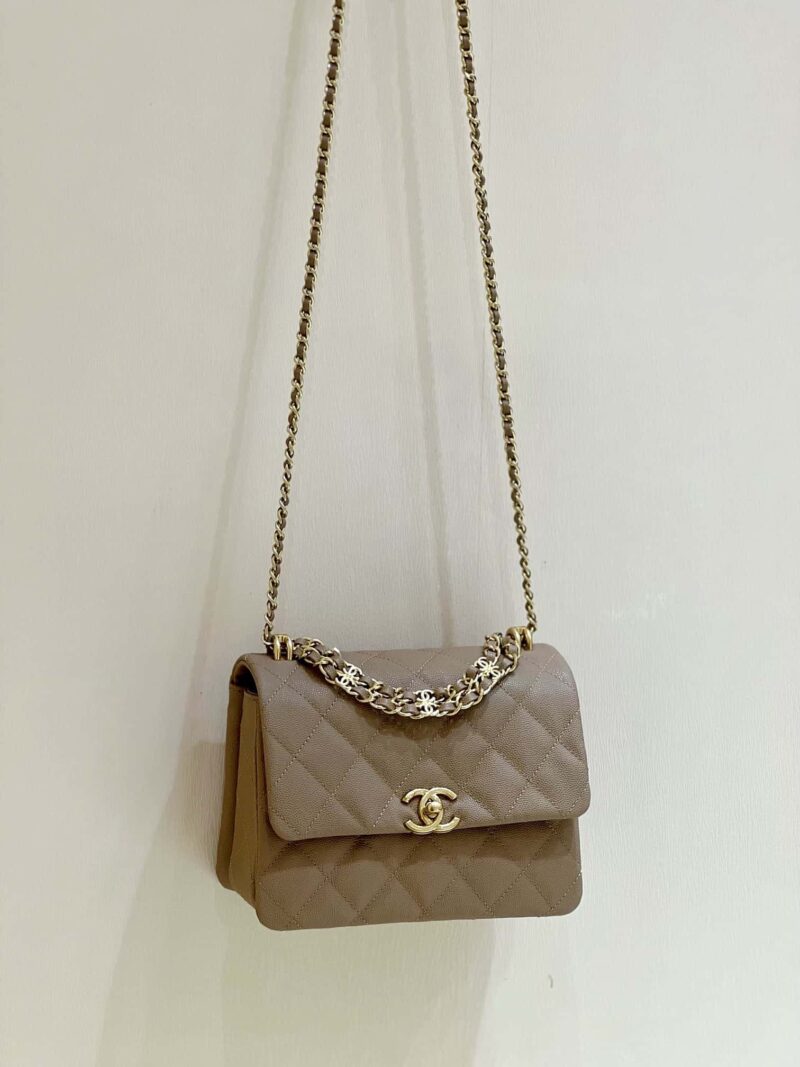 CHANEL 22k 秋冬高级成衣系列 荔枝牛皮方胖子 AS3580奶茶色