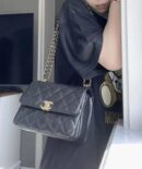 CHANEL 22k 秋冬高级成衣系列 荔枝牛皮方胖子 AS3580黑色