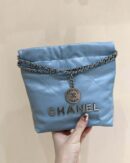 CHANEL 23S 春夏系列 mini 22 bag AS3980浅蓝色