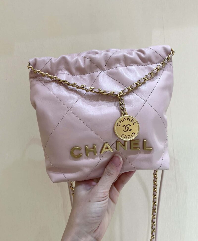 CHANEL 23S 春夏系列 mini 22 bag AS3980粉色/金扣
