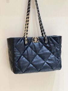 Chanel 22k Shopping Bag 19 As3660