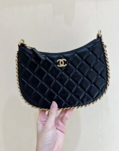 Chanel 23b Hobo As4378