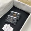 CHANEL 经典菱格纹19羊皮银扣大cc logo 卡包 AP1167