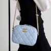 CHANEL 幻彩颗粒压花牛皮横款相机包 AS2856浅蓝色
