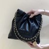 wsxc1699973741574_0.jpg CHANEL 黑色鱼子酱皮配枪色五金 23k垃圾袋 小号AS3260
