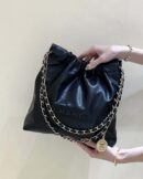 CHANEL 黑色鱼子酱皮配枪色五金 23k垃圾袋 小号AS3260