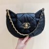 wsxc1700326525807_0.jpg CHANEL 24C 早春度假系列 19bag 腋下饺子包 AS4638
