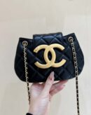 CHANEL 24C 早春度假系列 大双C复古邮差包 AS4609黑色
