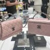 wsxc1701885079607_0.jpg CHANEL 23K 水钻手柄长盒子 AP3593粉色