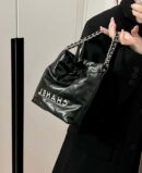 CHANEL 23s春夏新款22Mini bag 原产皮 AS3980黑色/银扣