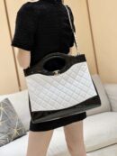 CHANEL 23A 高级手工坊系列 31bag 大号 AS1010白色