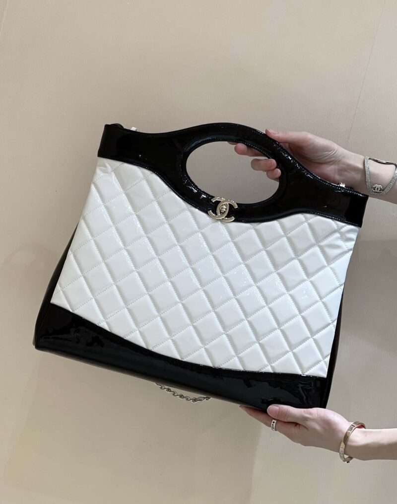 CHANEL 23A 高级手工坊系列 31bag 大号 AS1010白色