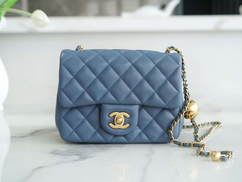 CHANEL 金属球方胖子 AS1786雾霾蓝
