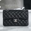 wsxc1709566343671_0.jpg CHANEL 「Classic Flap」经典口盖包 黑羊银 小号 A01113