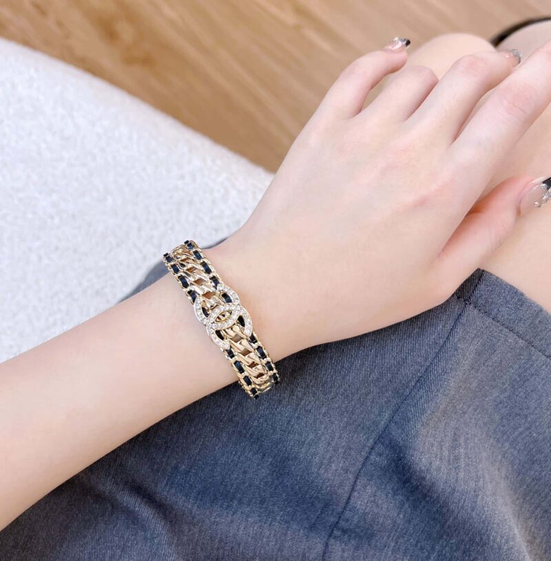 ☀️☑️ 香奈儿双c黑皮绳开口手镯手环 ☀️ - Image 6