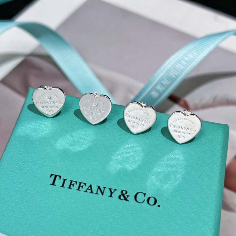 ☀Tiffany&Co.蒂芙尼LOVE系列银色光面爱心桃心耳钉 ☀ - Image 11