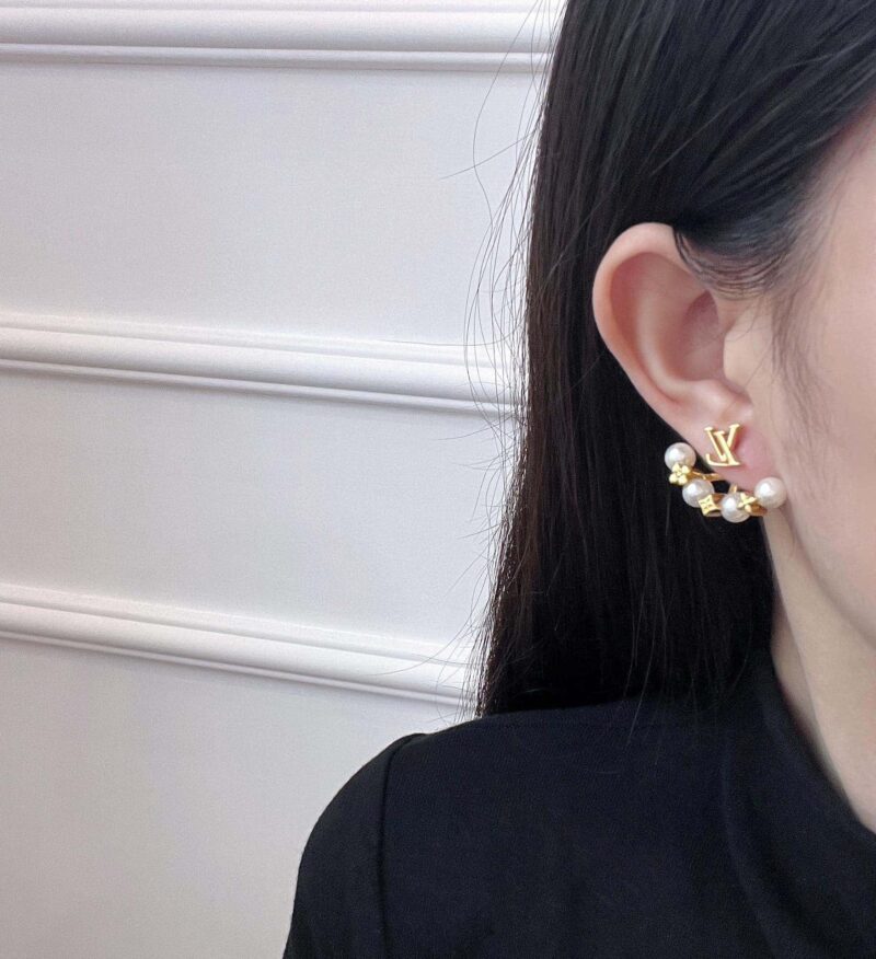 M01258 ☀Louis Vuitton 路易威登MINIGRAM PEARLS 耳钉耳环 ☀ - Image 6