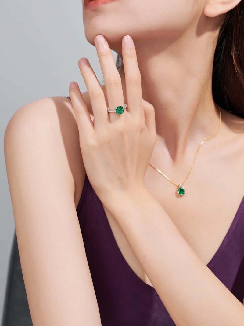 ☑️TIFFANY&Co.蒂芙尼方形绿钻戒指 - Image 2