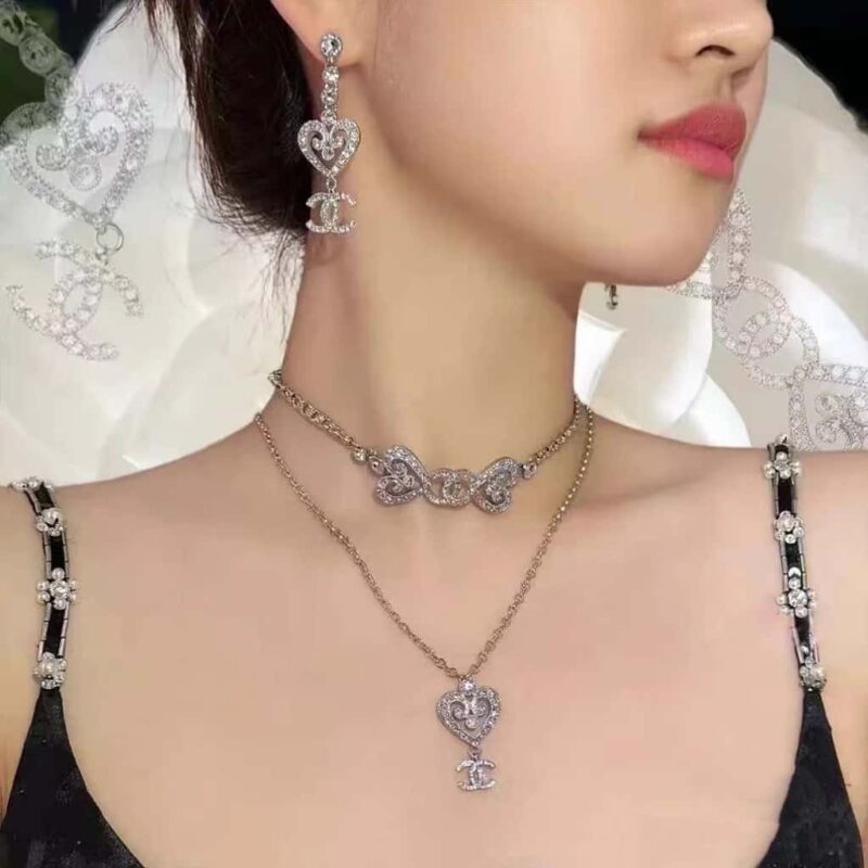 ☀️☑️ 香奈儿双c满钻桃心爱心项链 ☀️ - Image 6