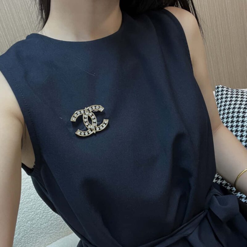 香奈儿满钻双c胸针 - Image 5