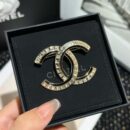 ☀️☑️ 香奈儿双c滴油方钻胸针