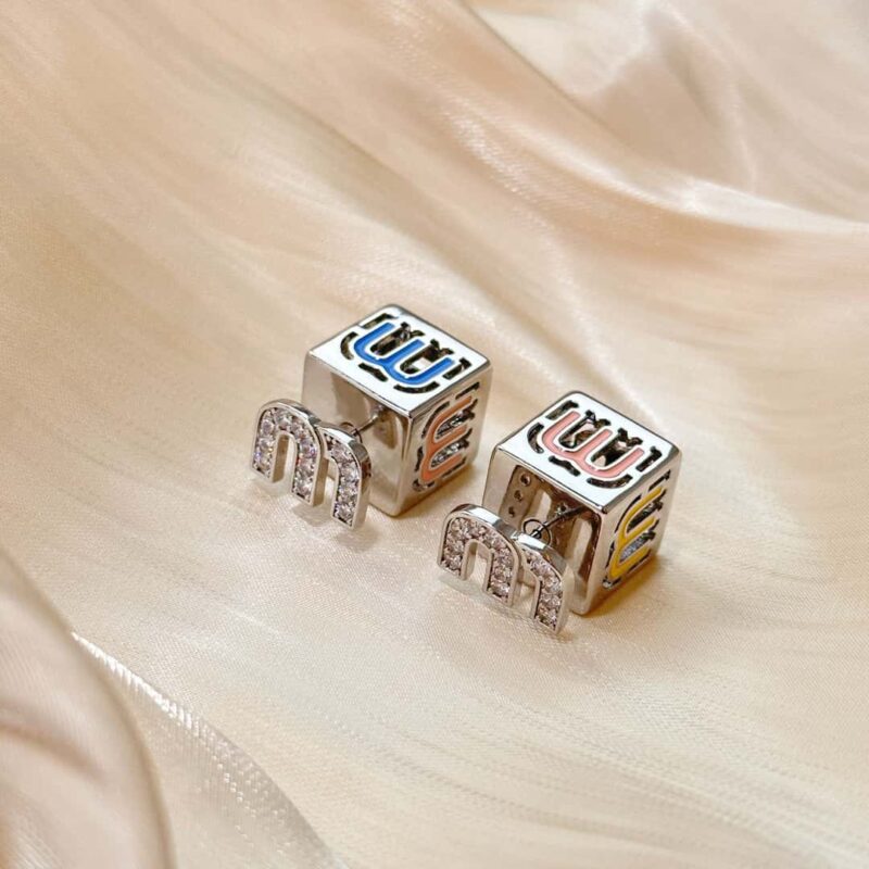 MIUMIU耳钉耳环 MIU MIU缪缪方块字母耳钉耳环 - Image 9