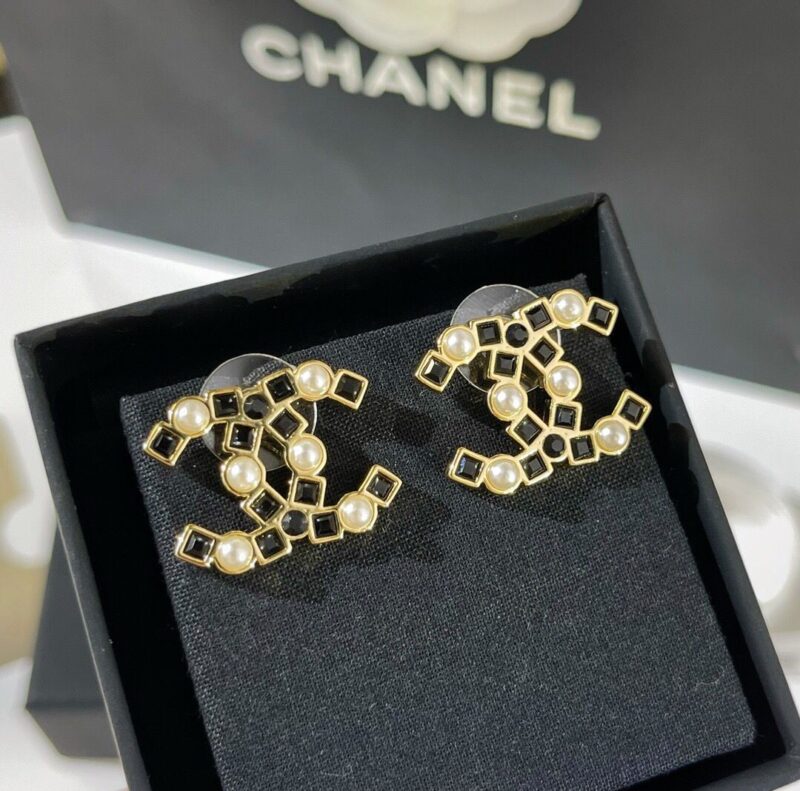 CHANEL香奈儿双c黑钻耳钉耳环