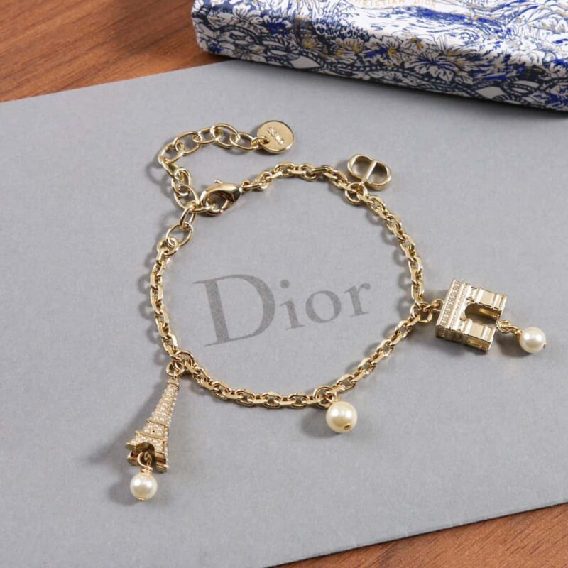 ☑️DIOR迪奥珍珠巴黎铁塔凯旋门手链