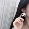 香奈儿耳钉耳环 ☀️☑️ 香奈儿c2双c圆形耳钉耳环 ☀️