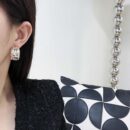 ☀️☑️ 香奈儿C1半圆镂空字母耳钉耳环