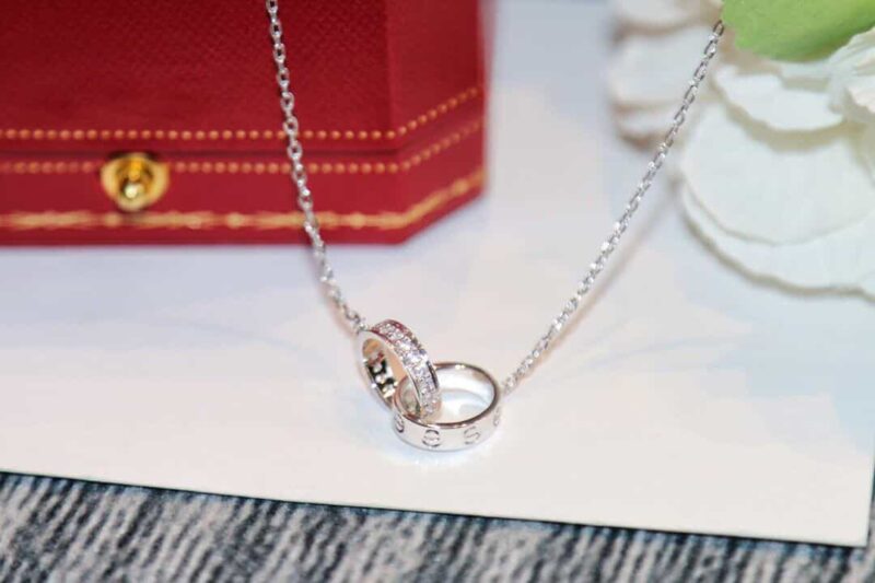 IMG_2420.jpg CARTIER卡地亚LOVE系列双环带钻项链