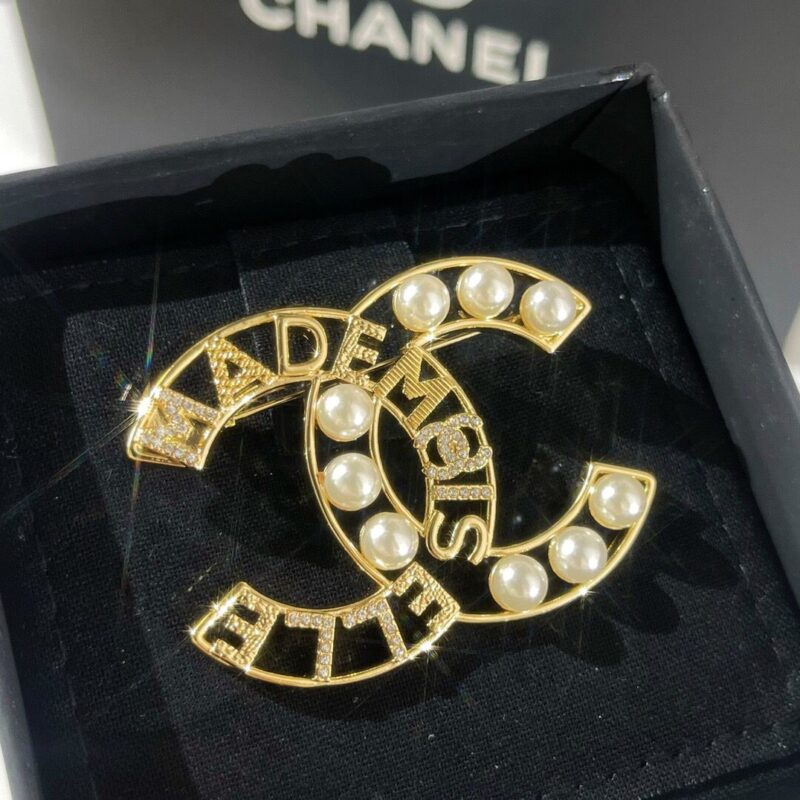 CHANEL香奈儿双c字母MADEM SELLE珍珠胸针