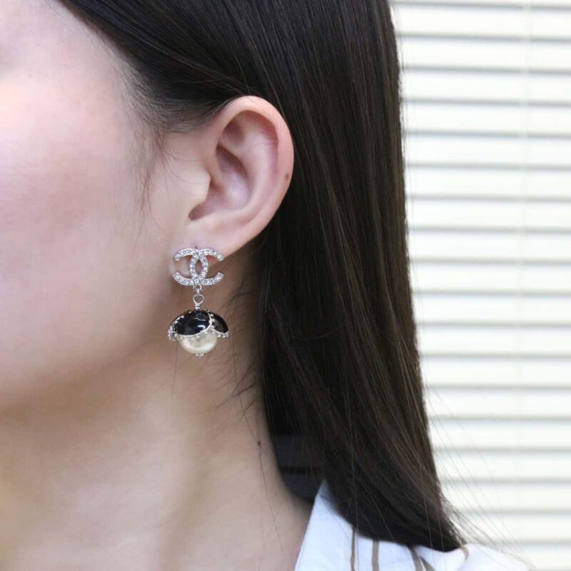 ☀️☑️ 香奈儿C2双c珍珠滴油耳钉耳环 ☀️ - Image 5