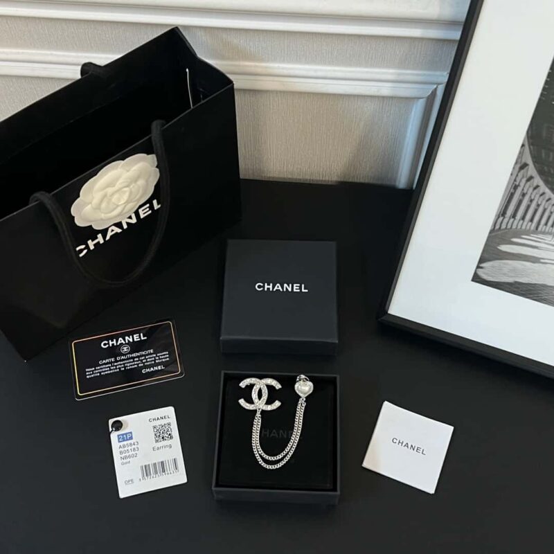 ☑️CHANEL香奈儿双c流苏爱心桃心胸针 - Image 3