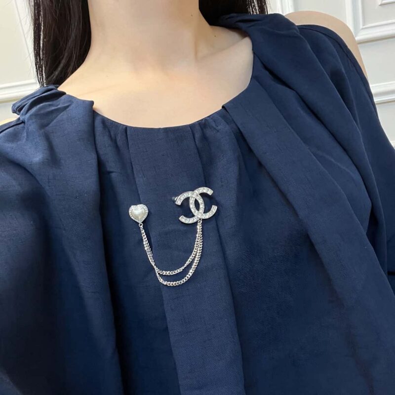 ☑️CHANEL香奈儿双c流苏爱心桃心胸针 - Image 7
