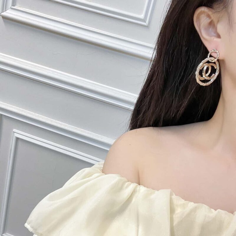 ☑️CHANEL香奈儿c2双c镂空圆形耳钉耳环 - Image 5