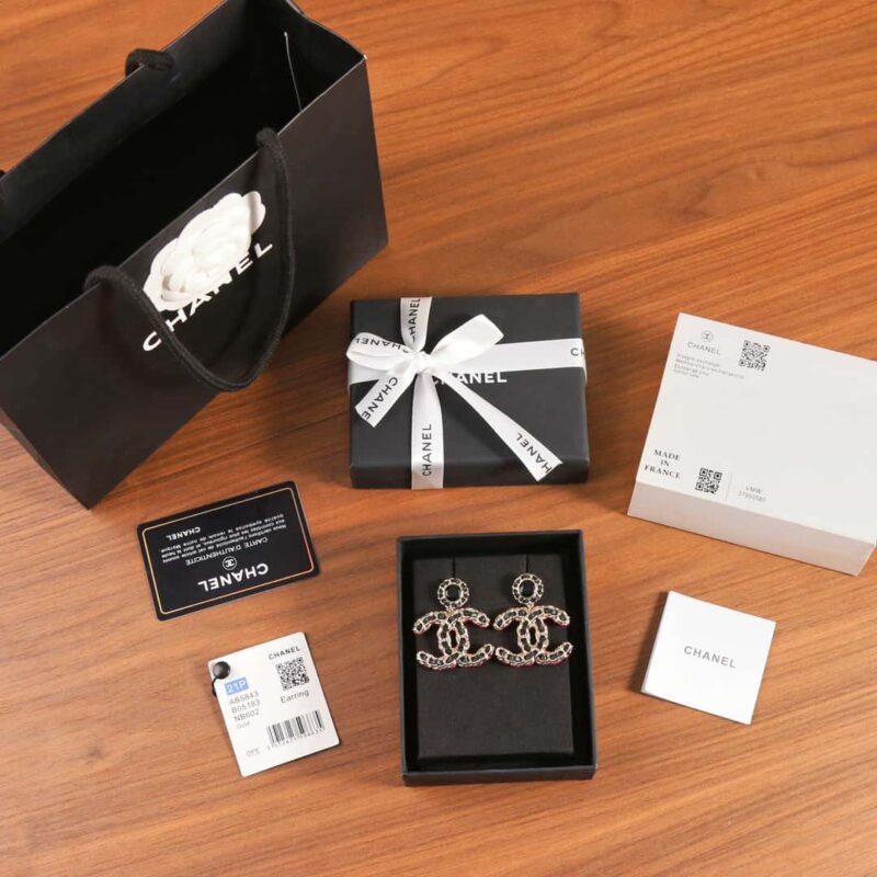 ☑️CHANEL香奈儿c2双c黑皮绳耳钉耳环 - Image 3