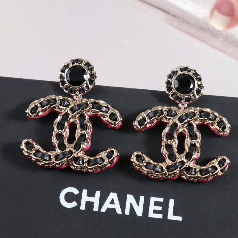 ☑️CHANEL香奈儿c2双c黑皮绳耳钉耳环 - Image 7