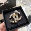 CHANEL香奈儿双c山茶花满钻胸针