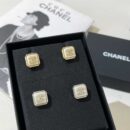 CHANEL香奈儿双c方形耳钉耳环