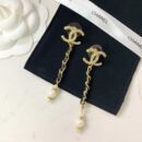 20CHANEL香奈儿黑皮绳双c耳钉耳环