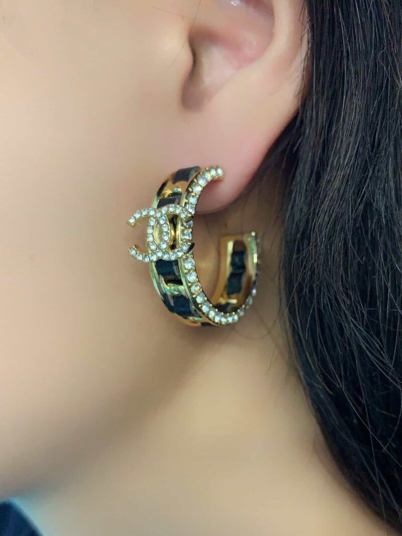 CHANEL香奈儿双c黑皮绳耳钉耳环 - Image 5
