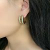 20CHANEL香奈儿金色字母镂空耳钉耳环