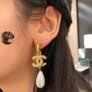 CHANEL香奈儿双c满钻耳钉耳环