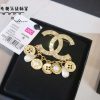 CHANEL香奈儿双c流苏纽扣胸针