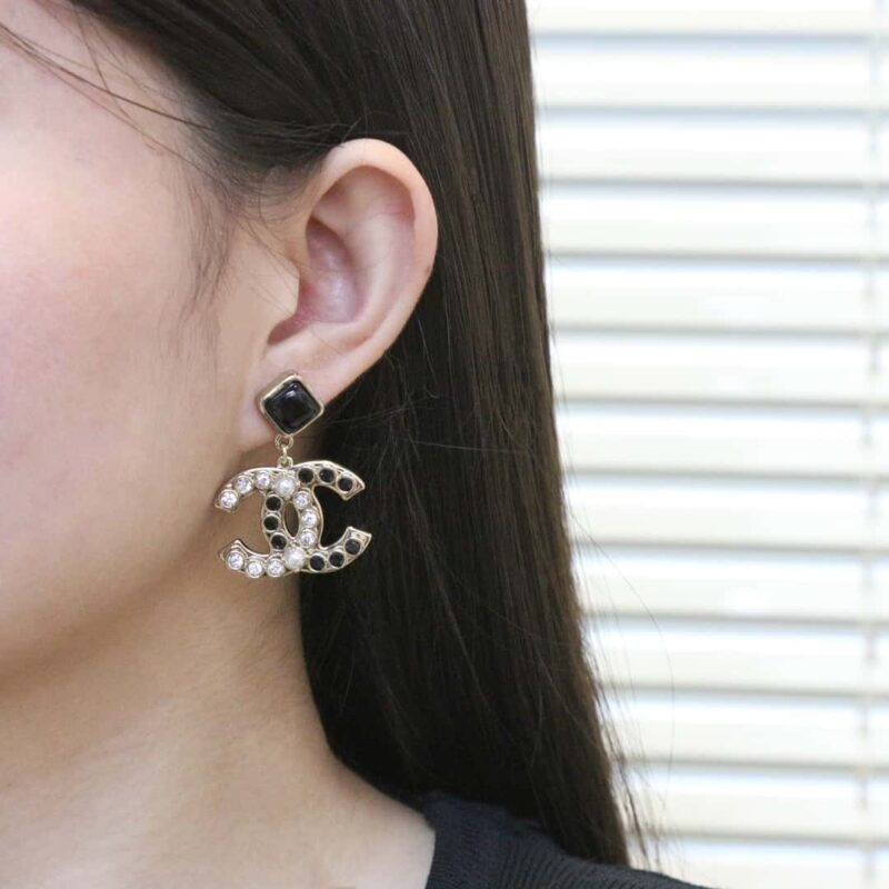 ☀️☑️ 香奈儿c2双c菱形黑钻耳钉耳环 ☀️ - Image 7
