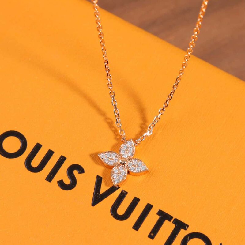 Louis Vuitton 路易威登Blossom 系列 四叶草项链 - Image 12