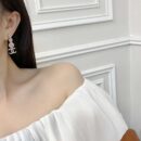 香奈儿C4双c圆形粉钻耳钉耳环