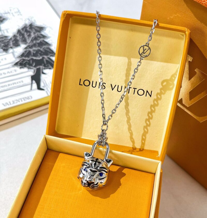 LV路易威登MY LV TIGER 老虎 虎头项链 - Image 3