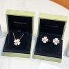 IMG_650920210524-131018.jpg Van Cleef &Arpels 梵克雅宝cosmos 四叶草贝母耳拍 项链